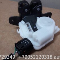 Toyota Auris E18 замок багажника 6935002090