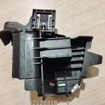 MERCEDES BENZ W167 Кронштейн радиатора  A1675040800   1675040800